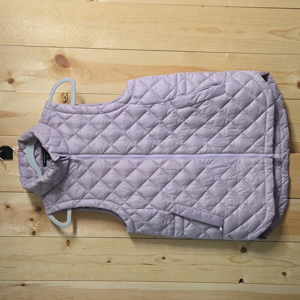 Athleta vest